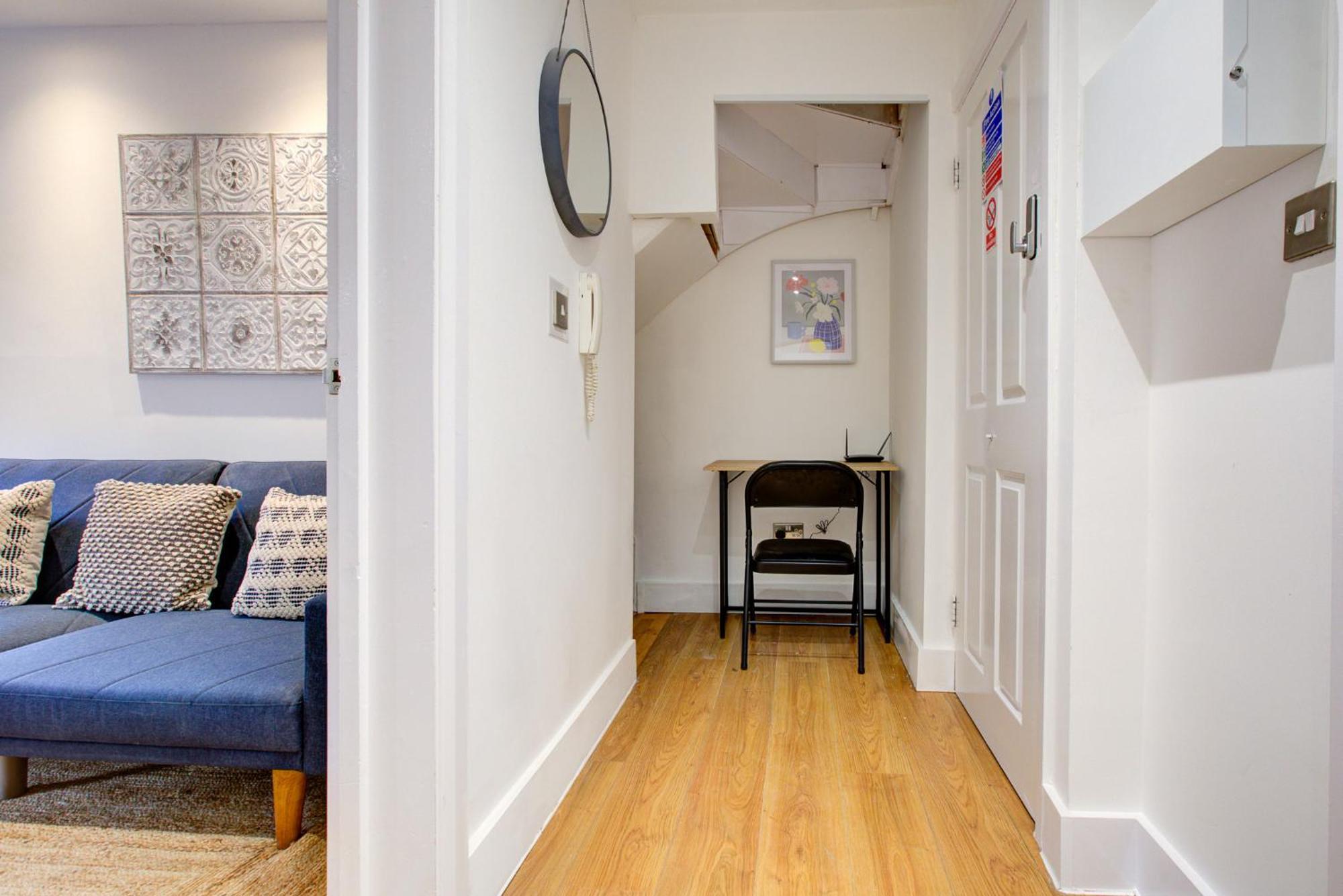 Wonderful Two-Bedroom Apartment 런던 외부 사진